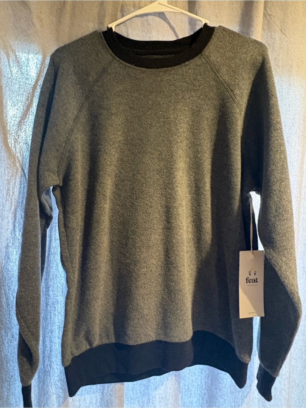Feat Women's Crewneck Sweater in Dark Gray/black